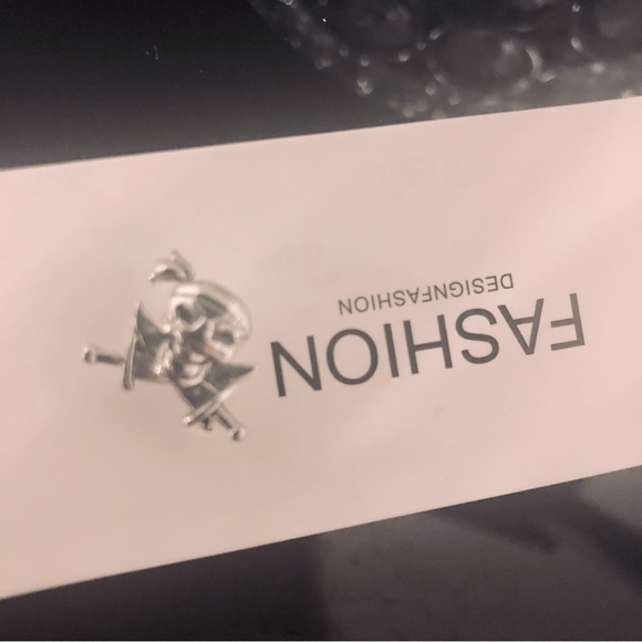 Skull & Swords Piercing Jewelry - Picture 3 of 6